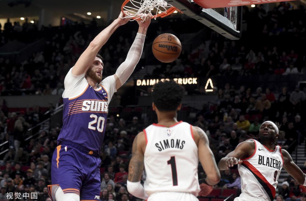 他在比赛中 他在比赛中